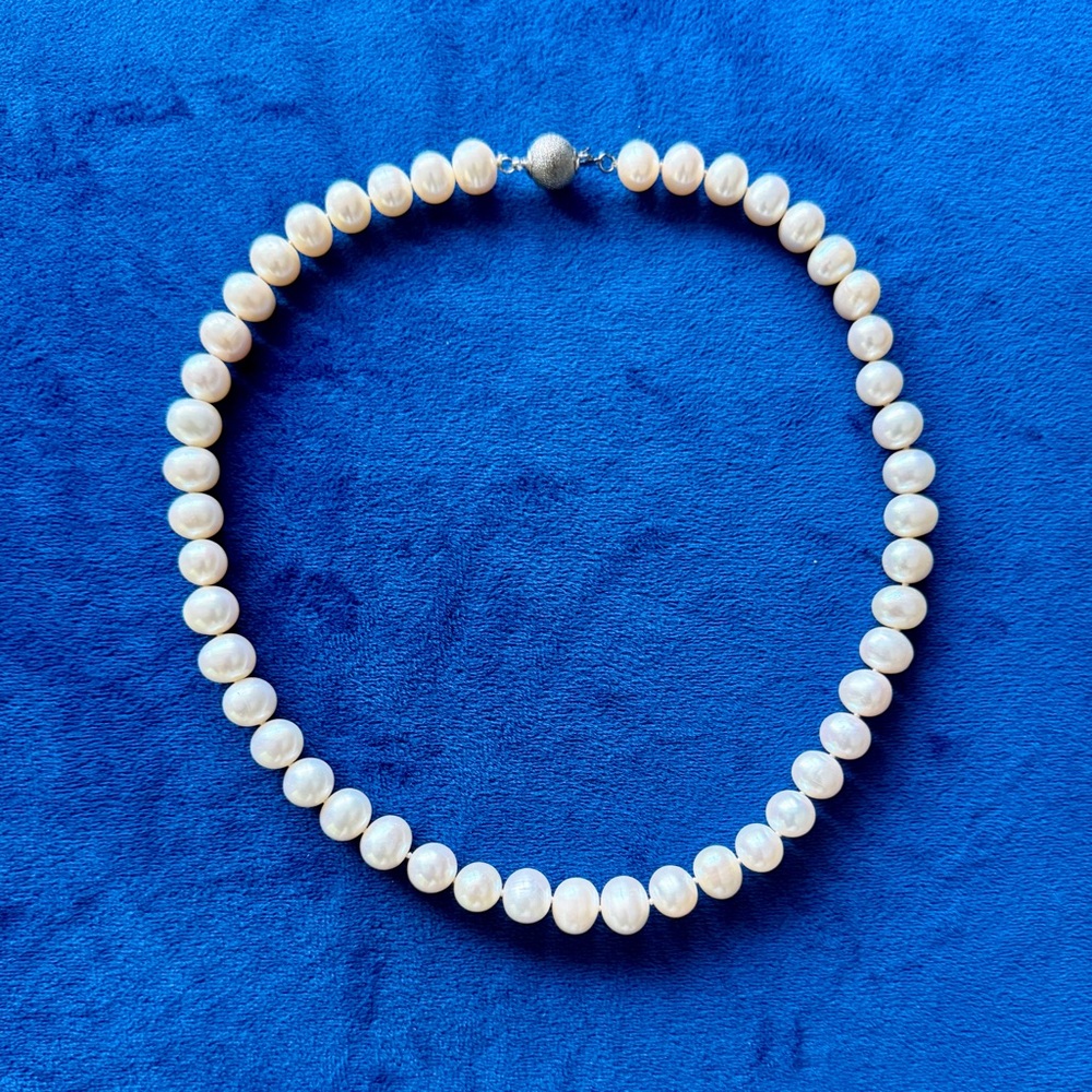 Elegant Freshwater Pearl Necklace